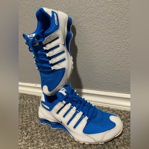 Woman Nike Shox 7.5